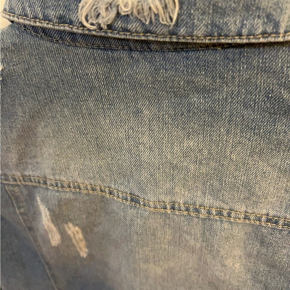 Ci Sono Distressed Jean Denim Jacket. - Picture 8 of 16